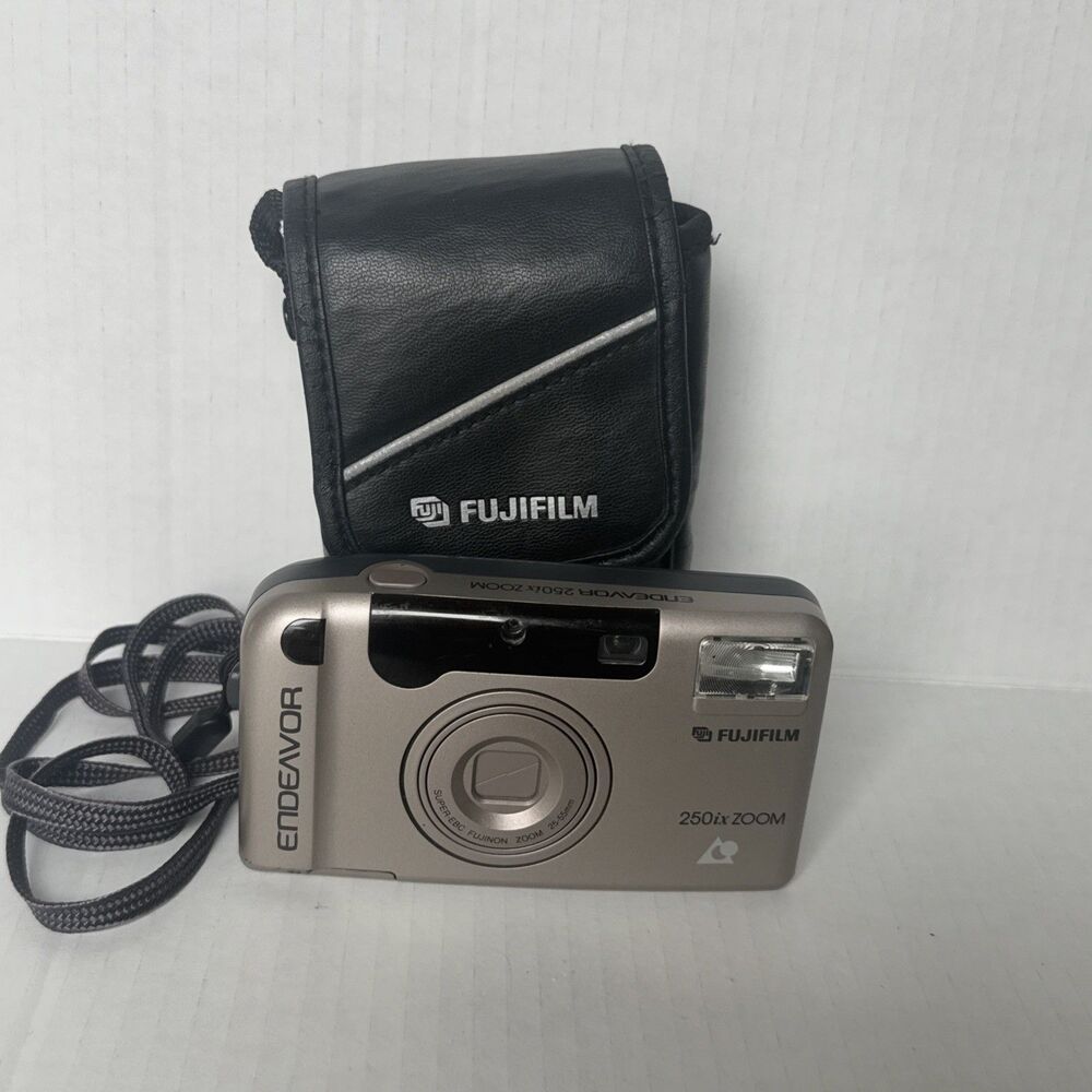 FUJIFILM Endeavor 250ix ZOOM 25-55mm Film Camera with case Not tested